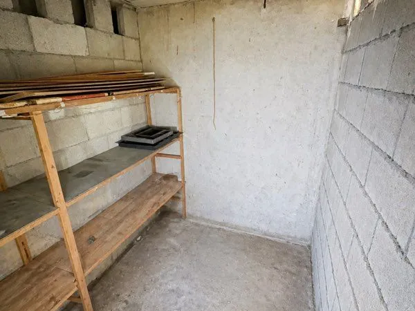 Box / place / Cave saine et sèche - stockage sécurisé - Nice Ouest 06200