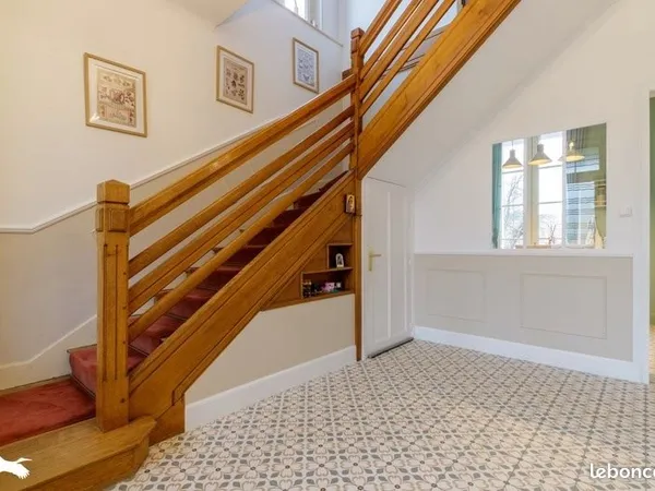 Maison 7 pièces 159 m²