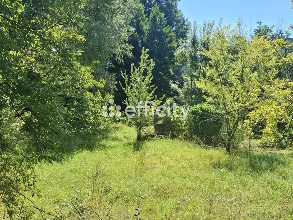 Terrain 963 m²