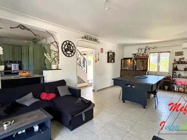 Villa 3 faces avec piscine