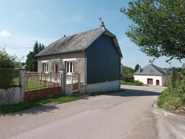 Belle maison de village à vendre à Arleuf