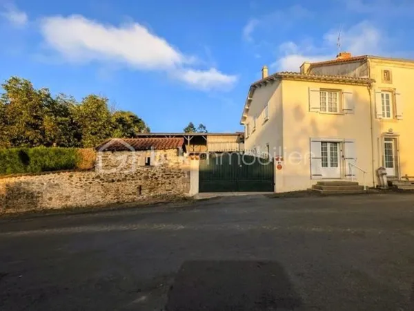 Maison 9 pièces 197 m²