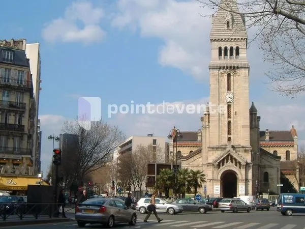 Local commercial 140 m²