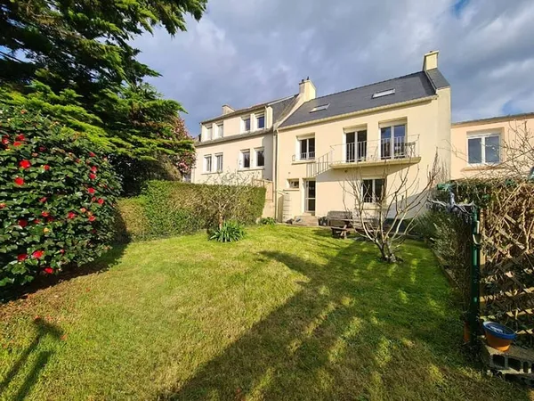 Maison 8 pièces 165 m²