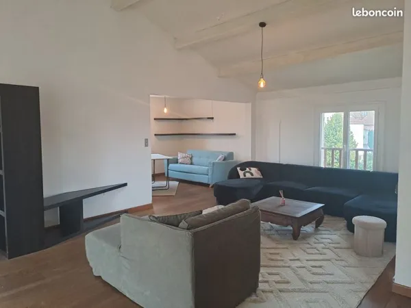 Loft meublé avec Terrasse et Parking - Quartier Résidentiel