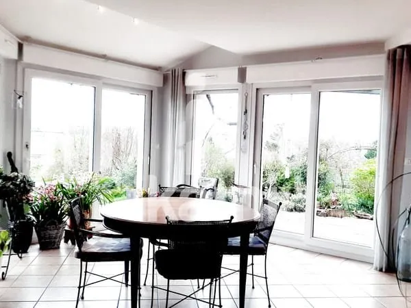 Villefargeau en Bourgogne - 145 M2 - 3 chambres