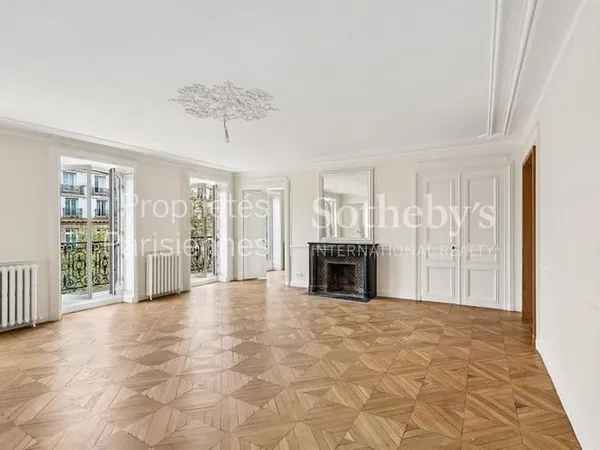 Appartement 6 pièces 253 m²