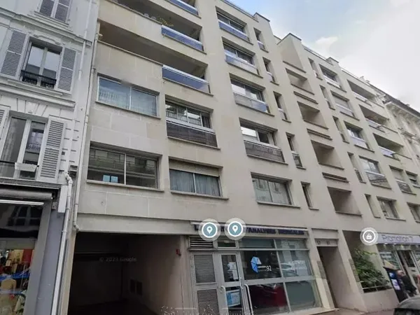 92300 Levallois Perret - Place de parking à louer