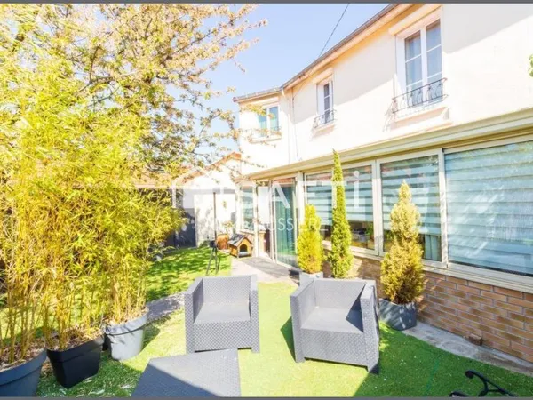 MAISON 90M2+ TERRAIN DE 185 M2