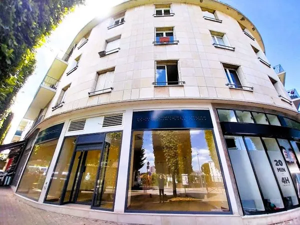 Commerce 2 pièces 47 m²