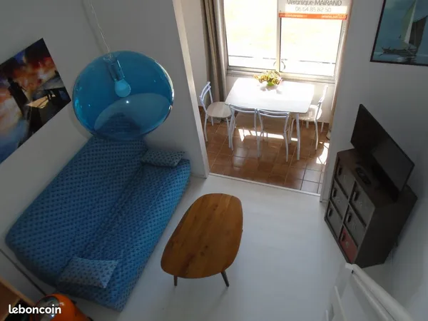 Location Studio avec mezzanine de 21 m²