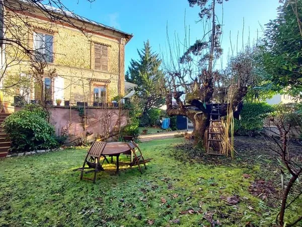 Maison 5 pièces 200 m²