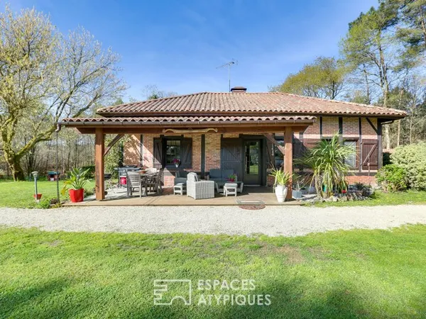 Propriété landaise en bordure de forêt