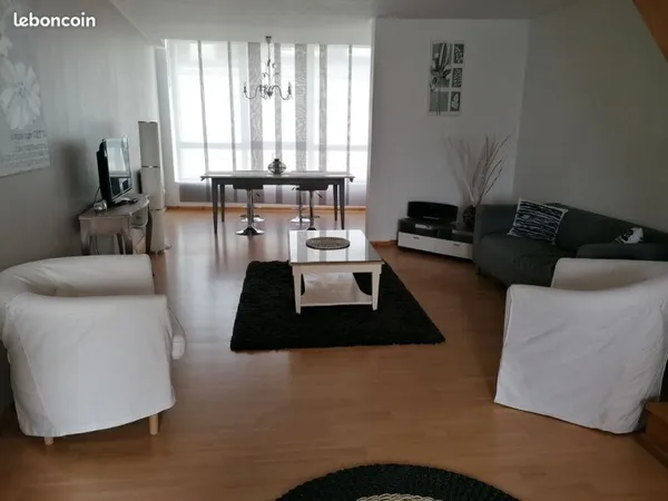 Cambrai centre lumineux T3 85m2 duplex parking