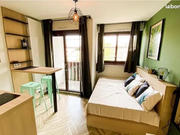 Studio en résidence étudiante, au coeur de Saint Etienne