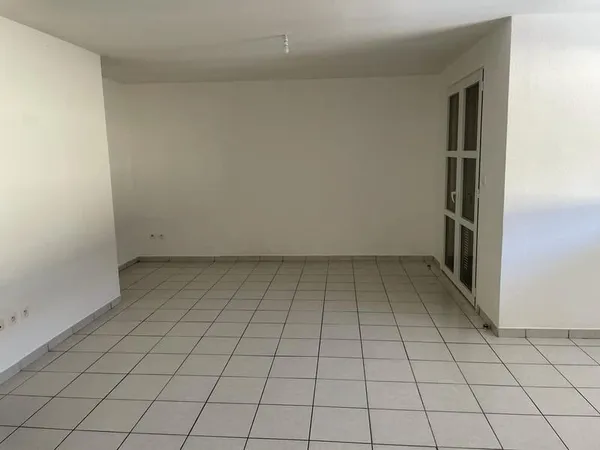 Appartement à vendre avec balcon à Kourou avec Carol Immo