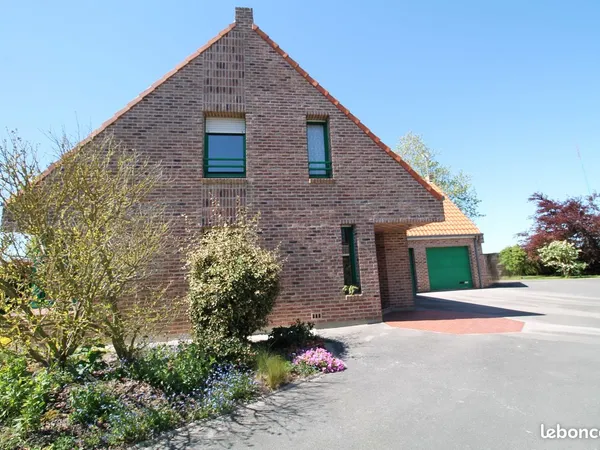 Maison 8 pièces 180 m²