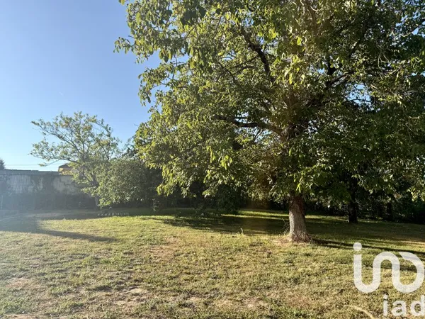 Terrain 560 m²