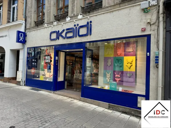 Local commercial 189 m²