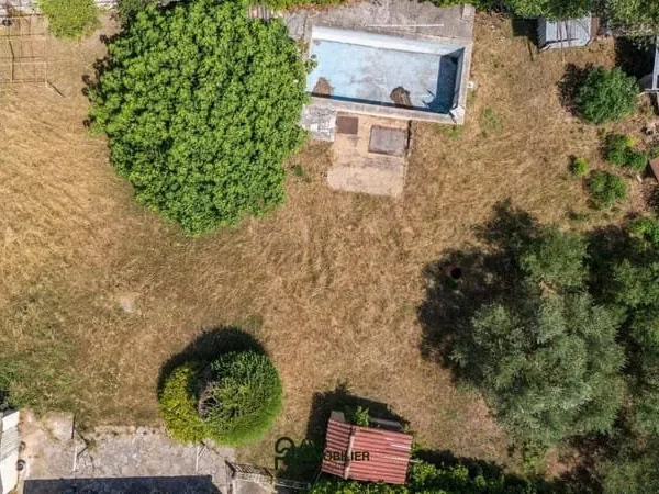 Terrain constructible 849 m²