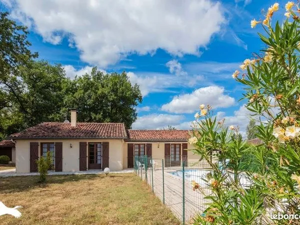 Pavillon 8 pièces 163 m²