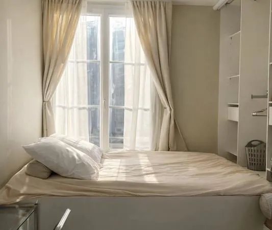 Studio d'architecte lumineuse de 21 m² - Salle de bain séparée