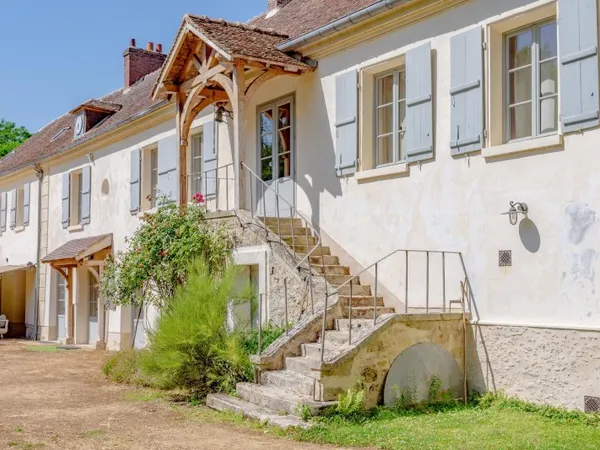 Vends maison 855m² 20ha 20min de Chantilly 30min de Roissy CDG 40min de Paris
