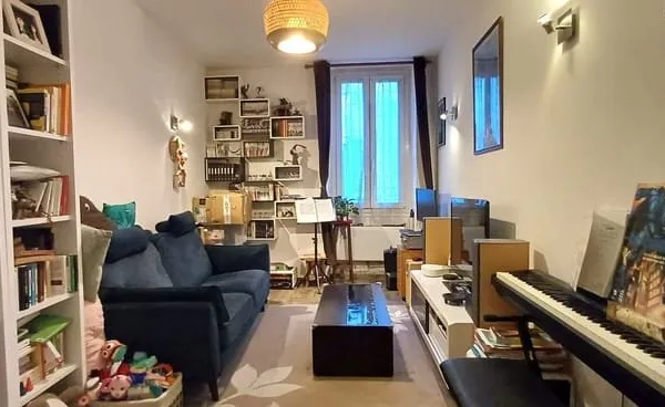 Nouvelle coulée verte (Av Galliéni) - 2p de 51 m² - 2e étage sans ascenseur.