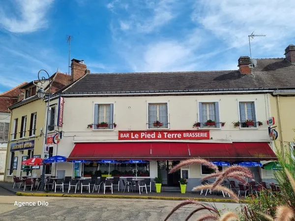 BAR BRASSERIE PMU, ST FLORENTIN 200 M²