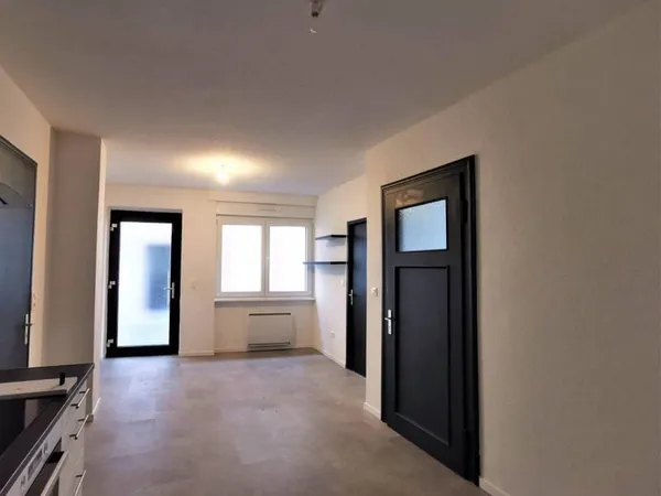 A louer appartement 2 pièces de 34m² situé au centre de Hague