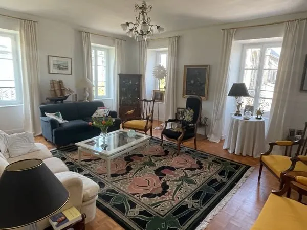 Appartement - 5 pièces - 130m²