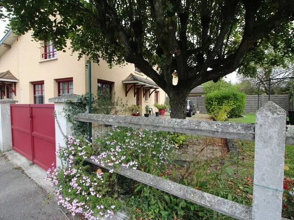 NUITS ST GEORGES Maison de plain-pied - 4 chambres + Appart