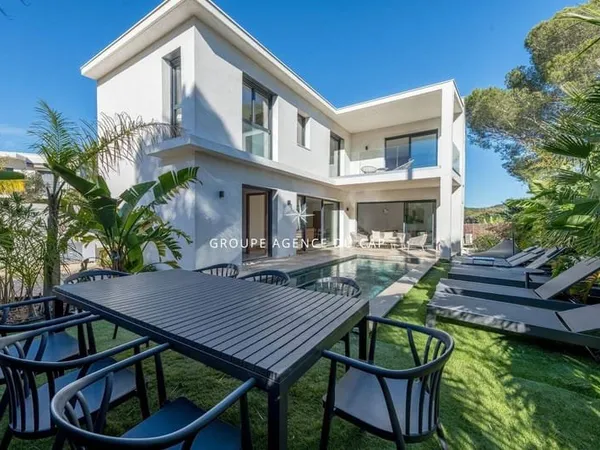 Villa 5 pièces 160 m²