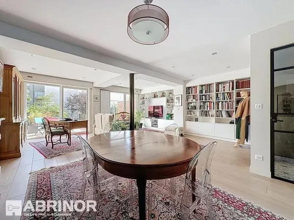 Maison 5 pièces 140 m²