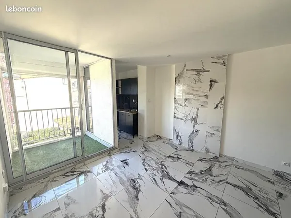 Studio 1 pièce 22 m²