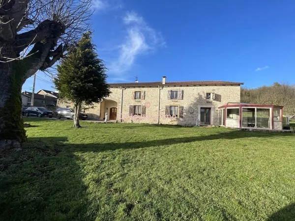 Ferme lorraine pierres apparentes