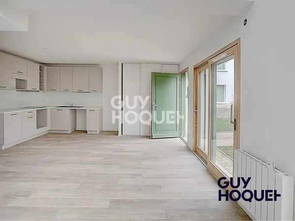 APPARTEMENT 4 PIECES DE 91,70 m² - 1 JARDIN PRIVATIF de 57 m²