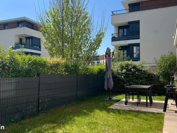 3 pièces jardin plein sud + double box - gare à pied
