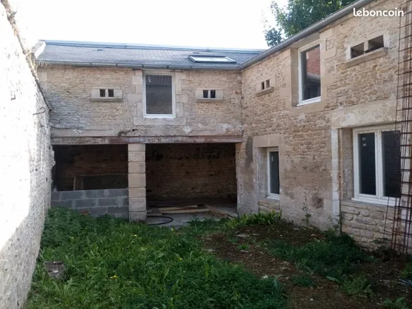 Maison de Bourg + Dépendances 217m²