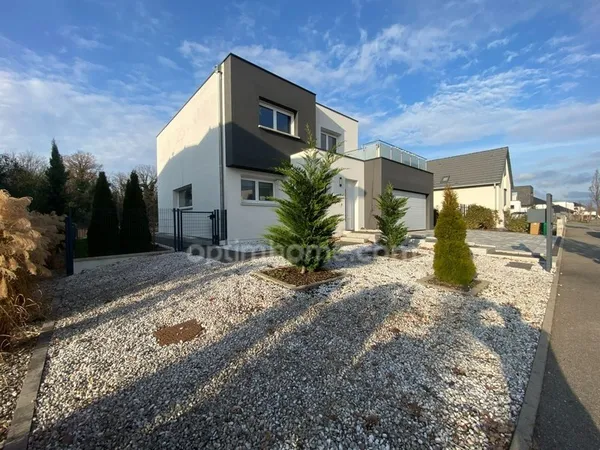 SAINT-LOUIS, 300m station bus pour Bâle, Splendide Villa de 2016, 136m² (+66m² de sous-sol chauffé!!