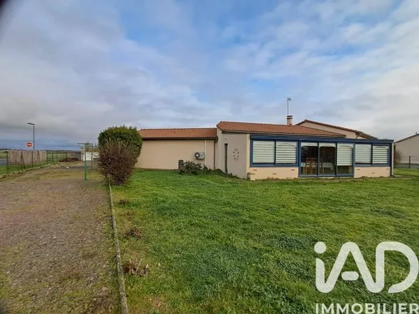 Maison de plain-pied 5 pièces 156 m²