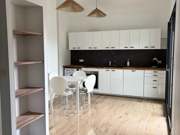 Appartement meublé centre village