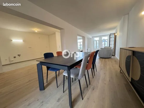 Loft 3 pièces 117 m²