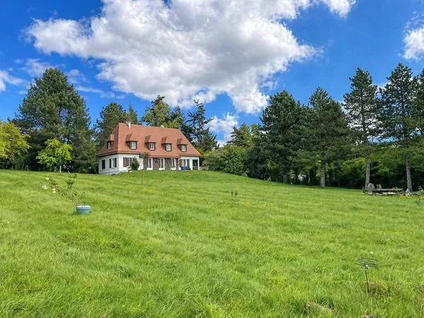 Maison 6 pièces 180 m²