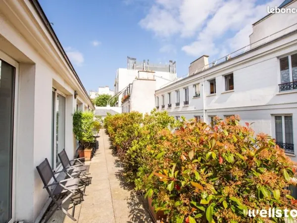 Bureau 1 093 m²