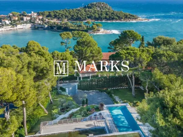 Villa élégante avec vue panoramique sur la mer à Saint-Jean-Cap-