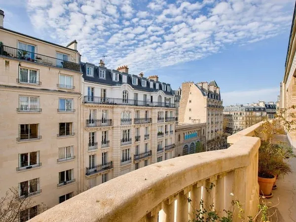 Appartement 5 pièces 331 m²