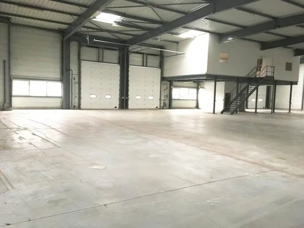 Local d'activité 355 m²