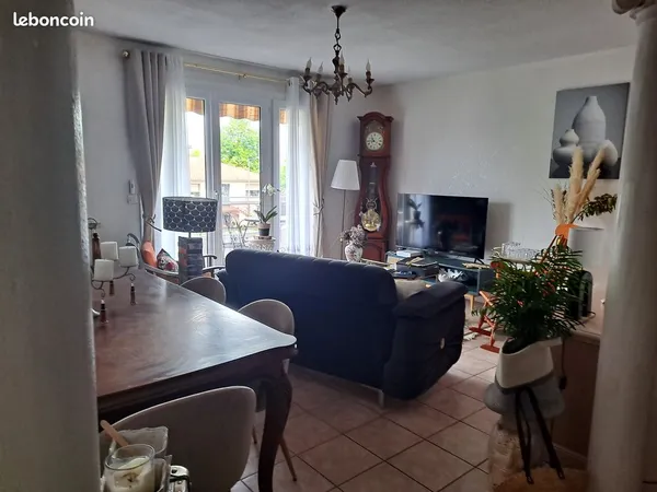 T3 - 2éme étage - 75m² - quartier Université- Pau