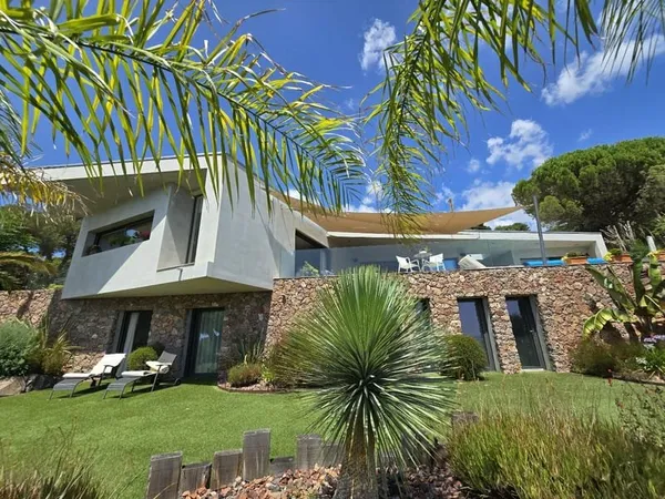 Maison et villa de prestige Vente Sète 5p 200m² 3068000€